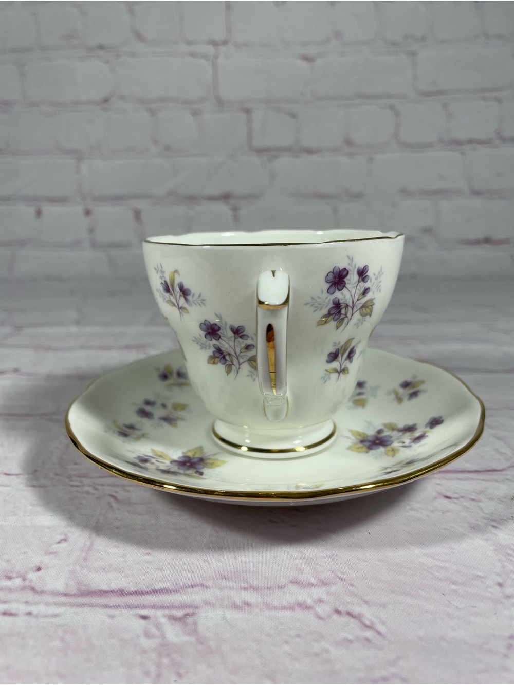Vintage Duchess Woodside 350 Purple Floral Bone China Teacup and Saucer Set - Picture 4 of 11